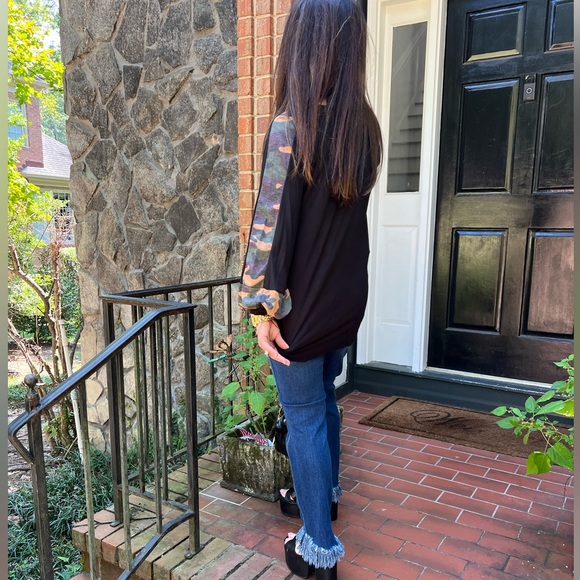 Boho Camouflage Trim Bubble Sleeves Knit Relax Fit Top - Picture 5 of 6